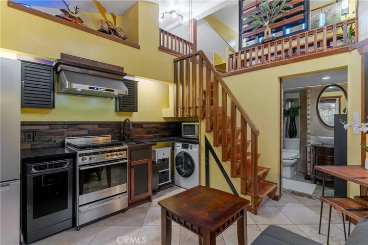 6107 Monero Dr Adu, Rancho Palos Verdes, California 90275