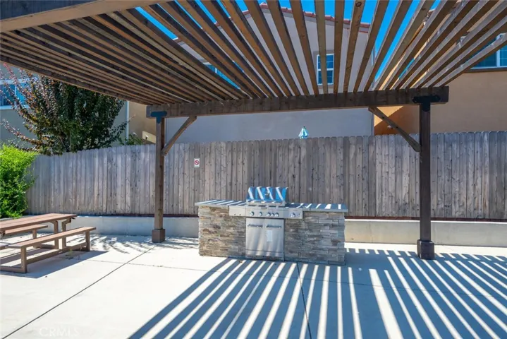 290 Via Las Casitas, Templeton, California 93465
