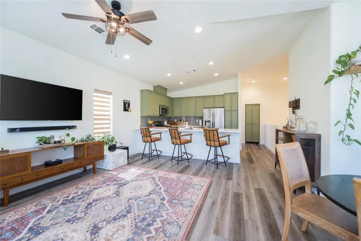 290 Via Las Casitas, Templeton, California 93465