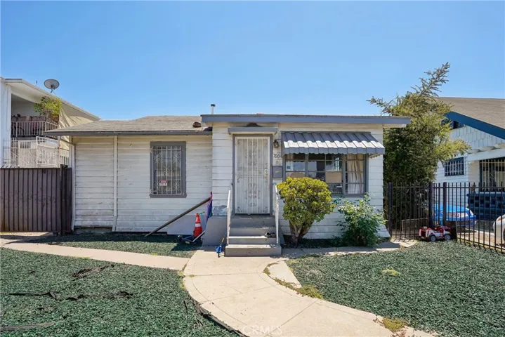 700 E 50th Street, Los Angeles, California 90011