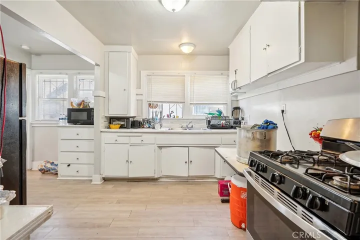 700 E 50th Street, Los Angeles, California 90011