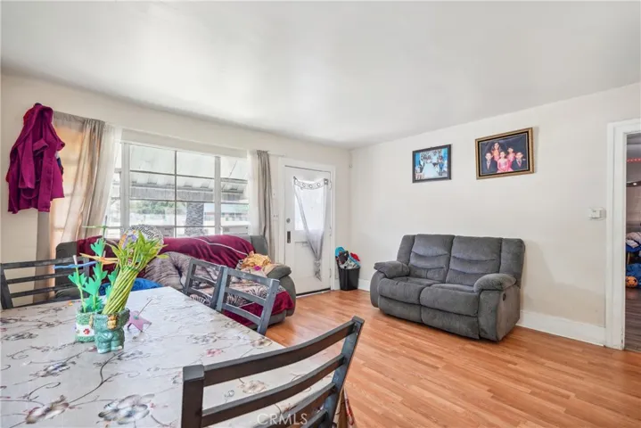 700 E 50th Street, Los Angeles, California 90011