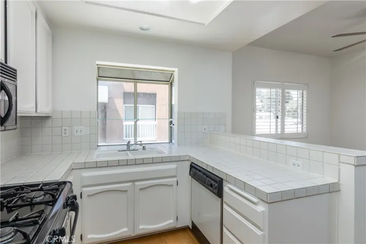 8624 De Soto Avenue 108, Canoga Park, California 91304