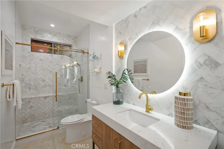 828 N Hudson Avenue 106, Los Angeles, California 90038