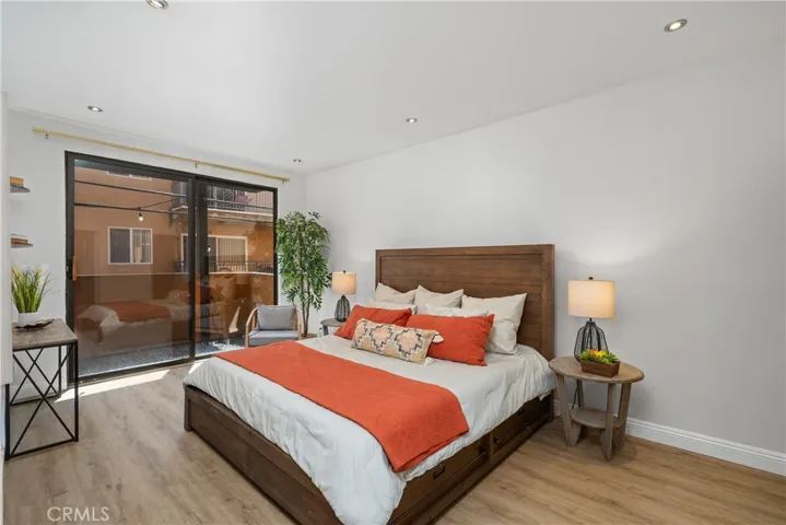 828 N Hudson Avenue 106, Los Angeles, California 90038