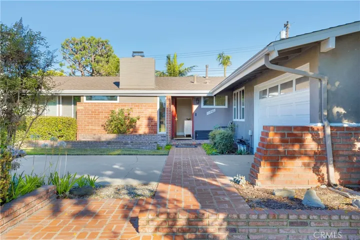 11442 Foster Road, Los Alamitos, California 90720