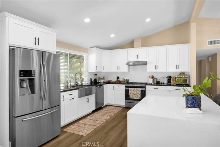 11442 Foster Road, Los Alamitos, California 90720