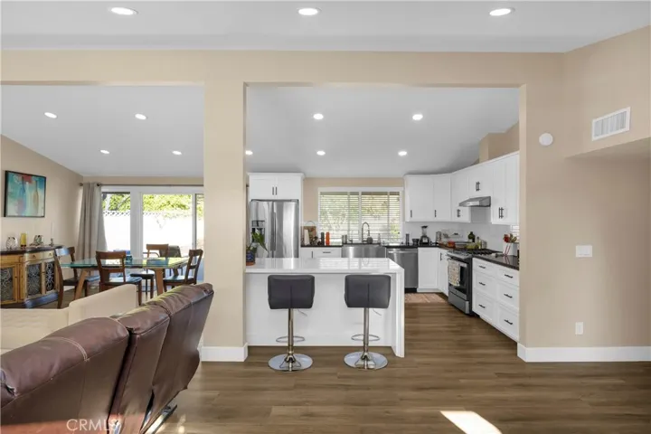 11442 Foster Road, Los Alamitos, California 90720