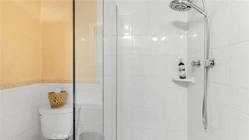 9614 Vanalden Avenue, Northridge, California 91324