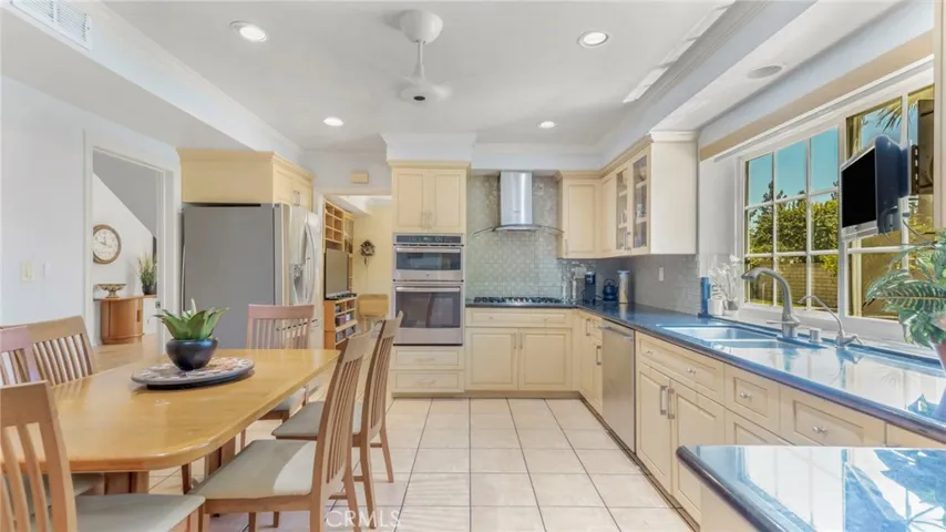 9614 Vanalden Avenue, Northridge, California 91324