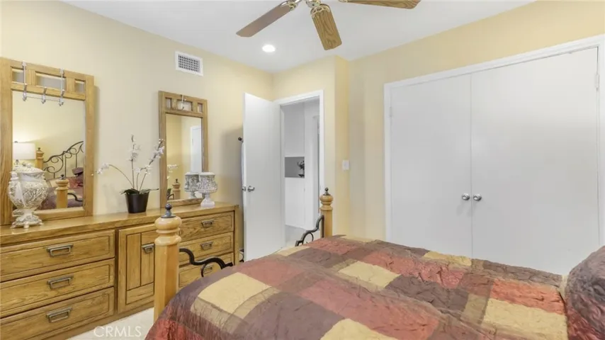 9614 Vanalden Avenue, Northridge, California 91324