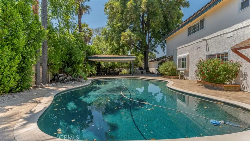 9614 Vanalden Avenue, Northridge, California 91324