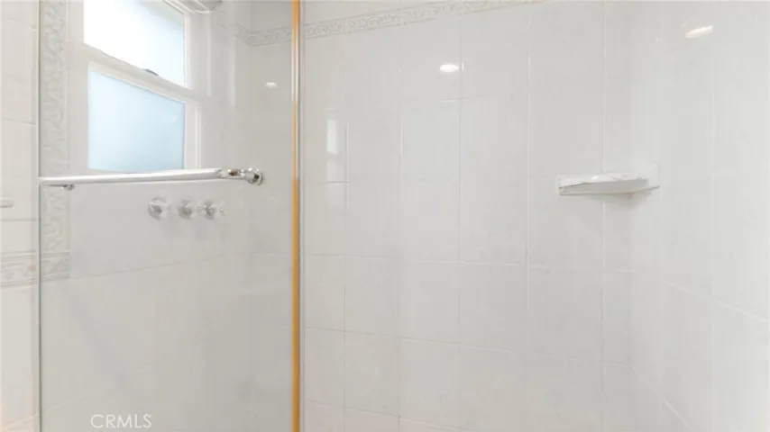 9614 Vanalden Avenue, Northridge, California 91324