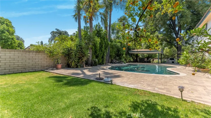9614 Vanalden Avenue, Northridge, California 91324