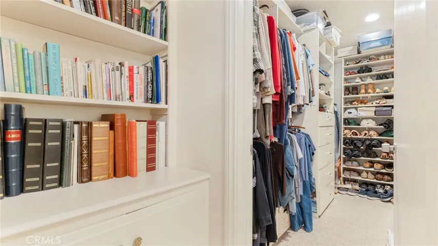 9614 Vanalden Avenue, Northridge, California 91324