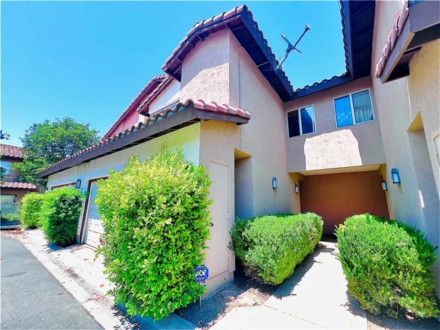 3741 Calle Monada, Riverside, California 92503