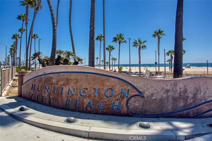 22281 Kittery Circle, Huntington Beach, California 92646