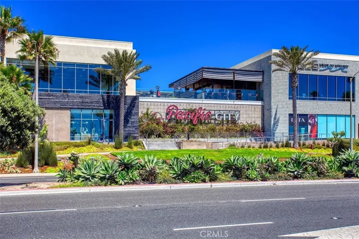 Many trendy shops and an array of restaurants at the Pacific City outdoor beachfront mall.