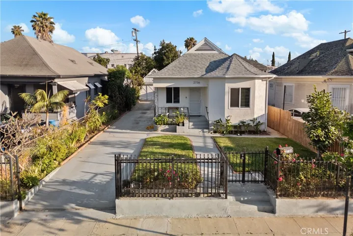 2736 W 14th Street, Los Angeles, California 90006
