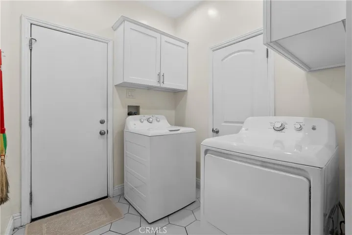 2736 W 14th Street, Los Angeles, California 90006