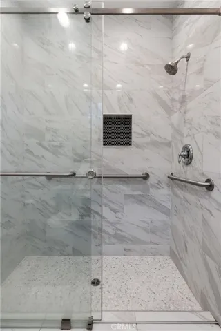 2736 W 14th Street, Los Angeles, California 90006