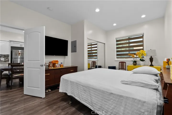 2736 W 14th Street, Los Angeles, California 90006