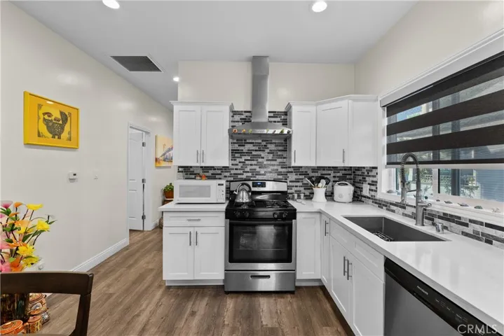 2736 W 14th Street, Los Angeles, California 90006