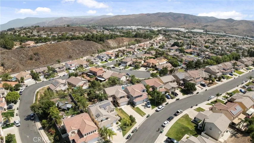 8810 Flintridge Lane, Corona, California 92883