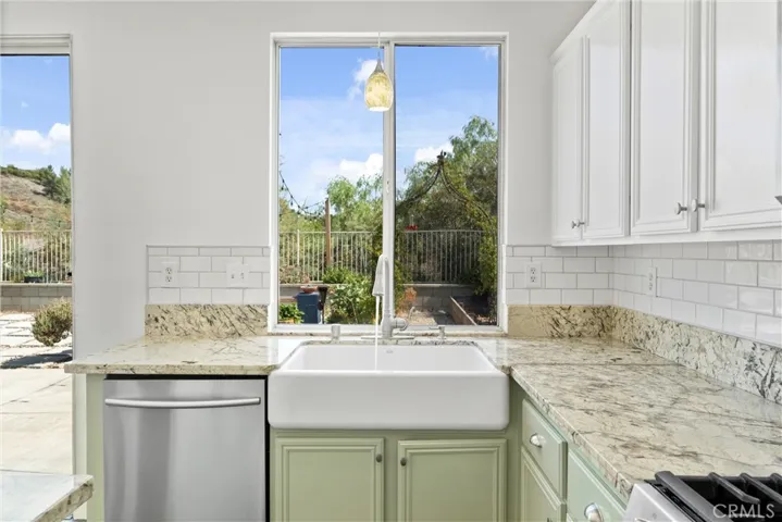 8810 Flintridge Lane, Corona, California 92883