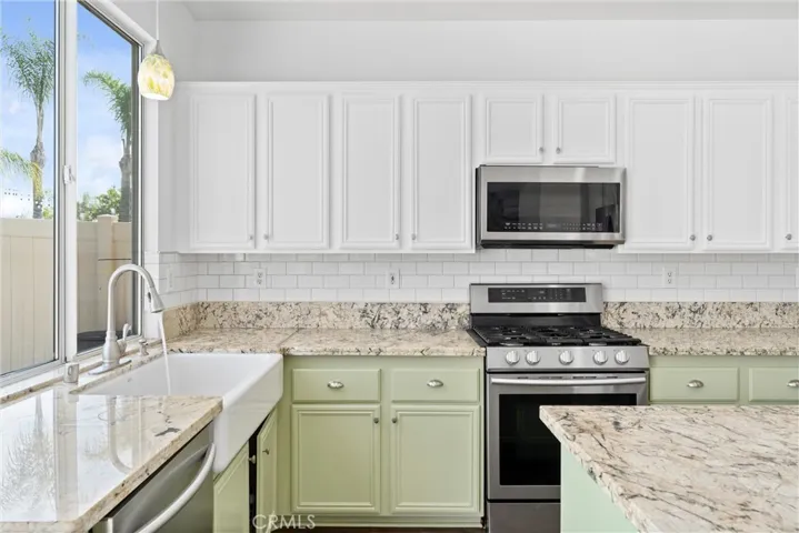 8810 Flintridge Lane, Corona, California 92883