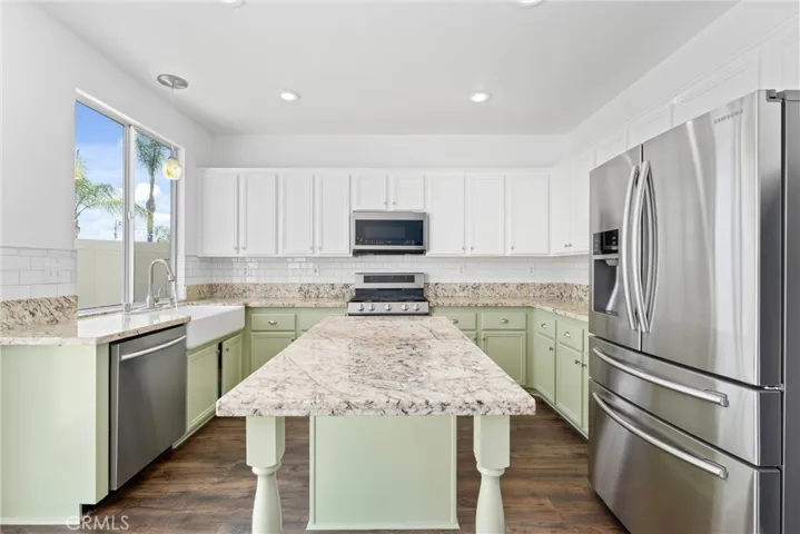 8810 Flintridge Lane, Corona, California 92883