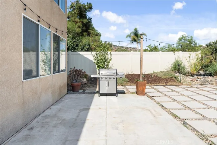 8810 Flintridge Lane, Corona, California 92883