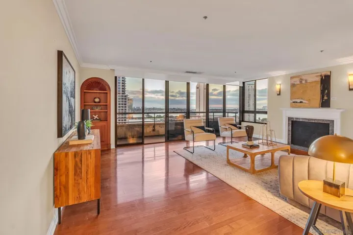 700 Front St 1402, San Diego, California 92101