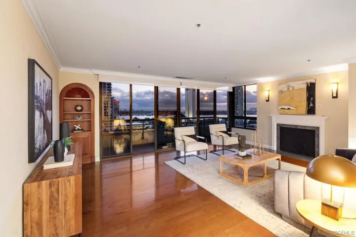 700 Front St 1402, San Diego, California 92101