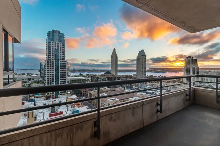 700 Front St 1402, San Diego, California 92101