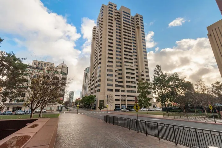 700 Front St 1402, San Diego, California 92101