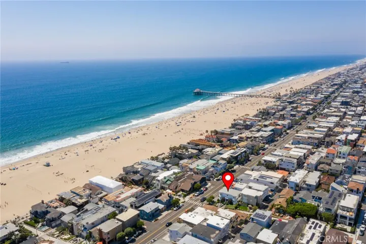 400 Manhattan Avenue, Manhattan Beach, California 90266