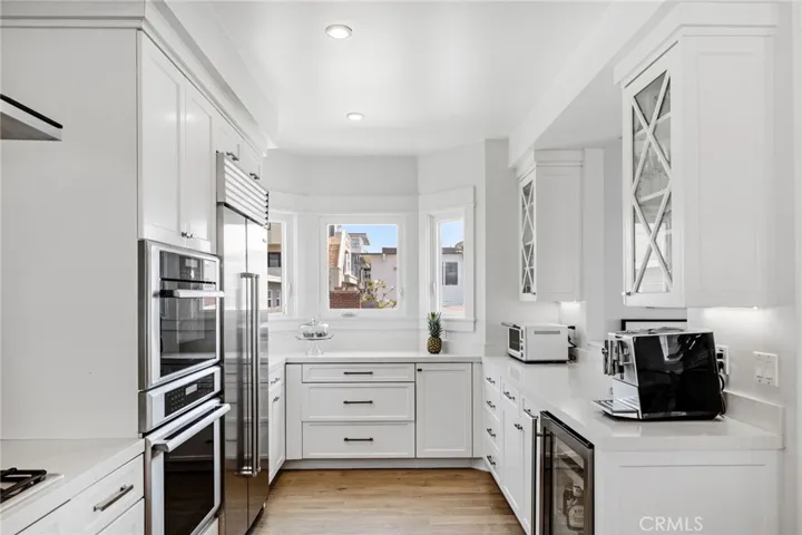 400 Manhattan Avenue, Manhattan Beach, California 90266