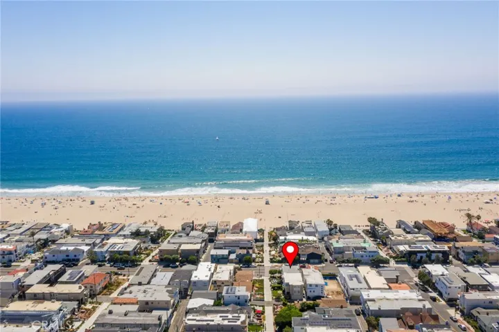 400 Manhattan Avenue, Manhattan Beach, California 90266