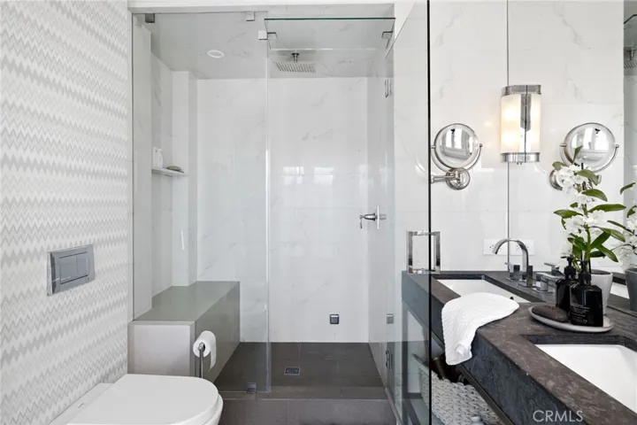 400 Manhattan Avenue, Manhattan Beach, California 90266