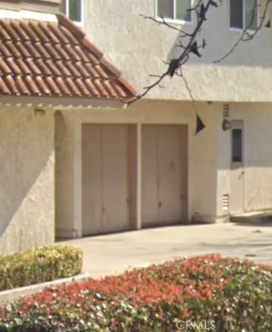 4752 Pearce Drive Garage, Huntington Beach, California 92649