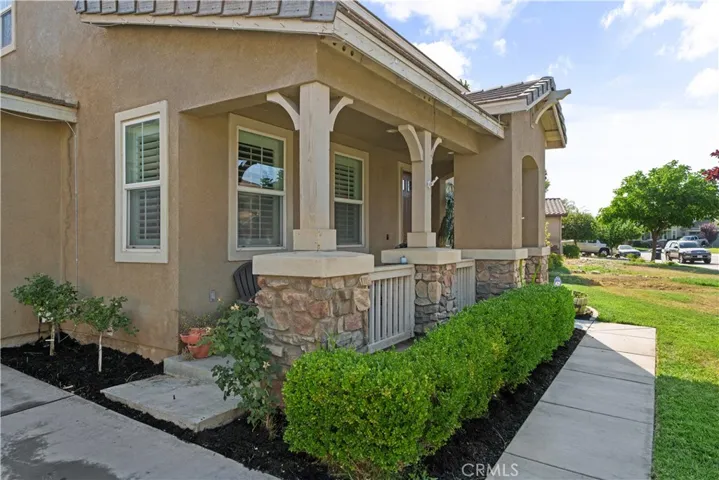 27797 Pointe Breeze Drive, Menifee, California 92585