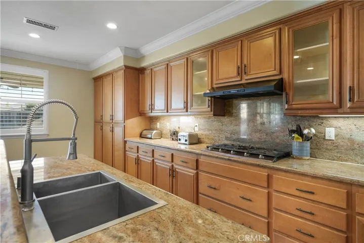 27797 Pointe Breeze Drive, Menifee, California 92585