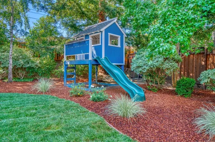 105 Sierra Morena Court, Los Gatos, California 95032