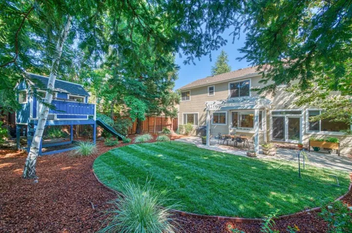 105 Sierra Morena Court, Los Gatos, California 95032