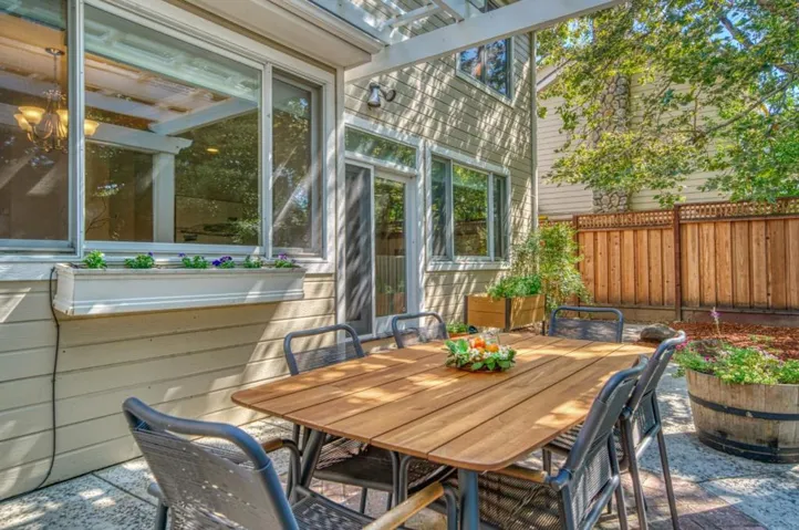 105 Sierra Morena Court, Los Gatos, California 95032