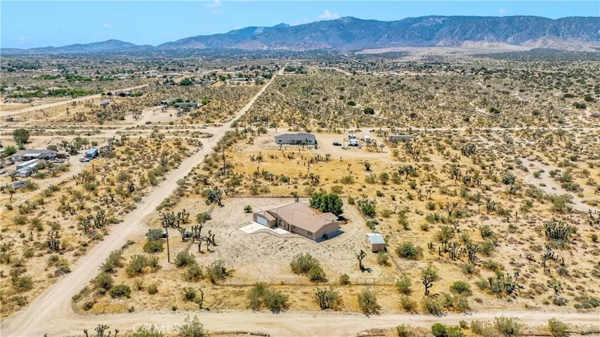 12170 Alta Vista Road, Pinon Hills, California 92372