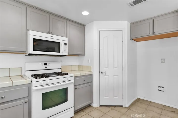 12170 Alta Vista Road, Pinon Hills, California 92372