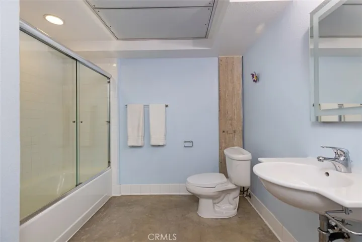 835 Locust Avenue 217, Long Beach, California 90813