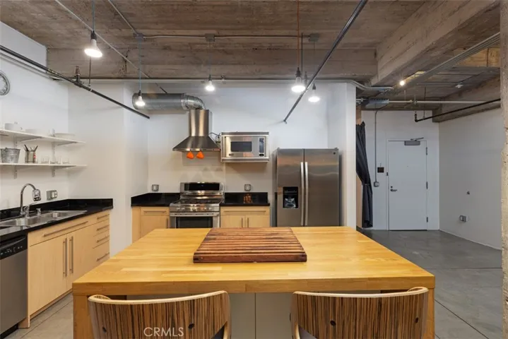 835 Locust Avenue 217, Long Beach, California 90813